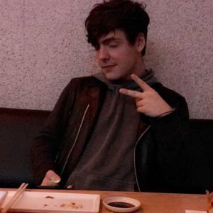 Meet your Posher, Chase